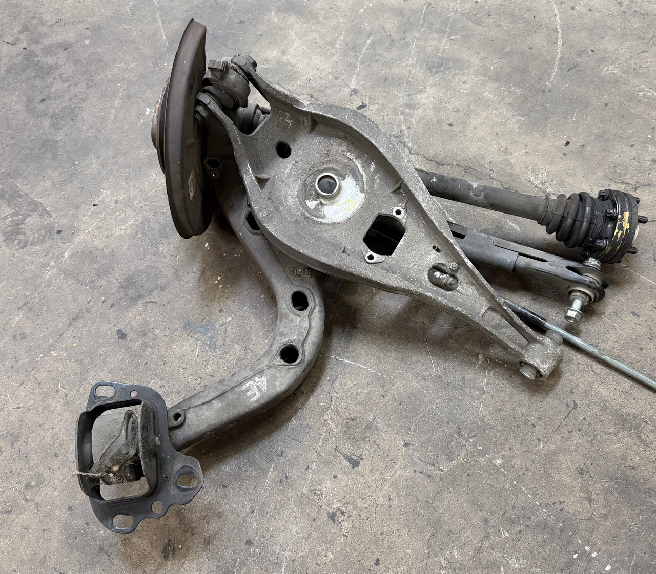 BMW E46 325 323 E85 Z4 PASSENGER REAR TRAILING ARM CV AXLE 6774778
