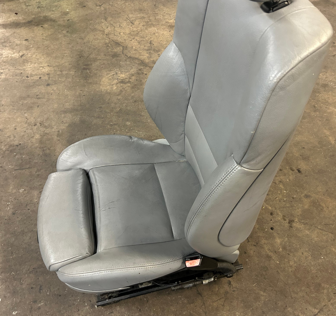 BMW e46 330i 325i SEDAN PASSENGER FRONT ELECTRIC HEATED SEAT