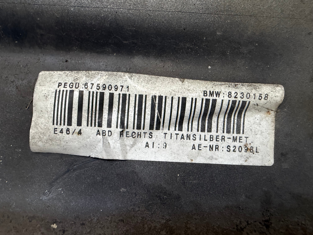 BMW E46 330 325 323 Passenger Side Skirt Rocker Panel Titansilber 8226122