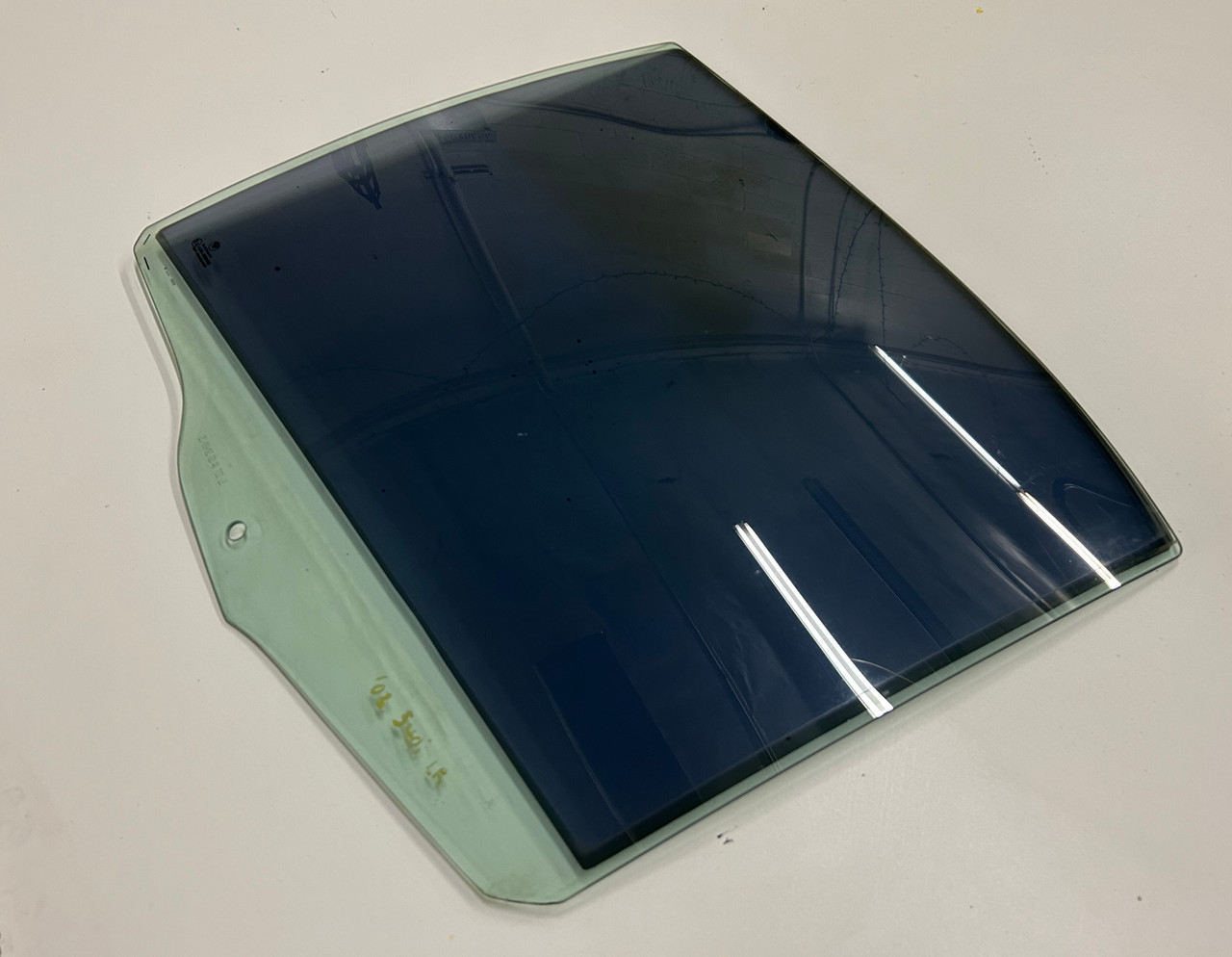 BMW E39 M5 540i 530i 525i DRIVER REAR WINDOW GLASS OEM 8159171