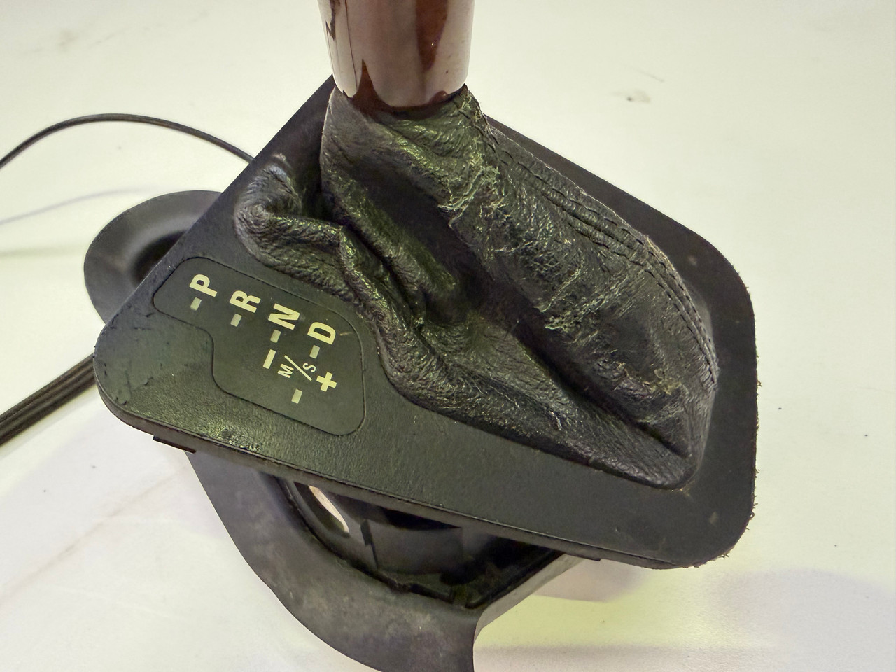 BMW E46 330 325 TRANSMISSION GEAR SHIFTER SELECTOR 7515261