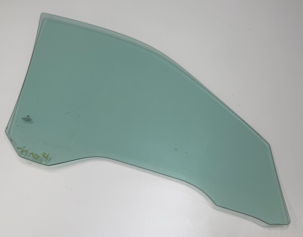 DRIVER FRONT WINDOW GLASS BMW E39 M5 540i 530i 528i 525i 8159169