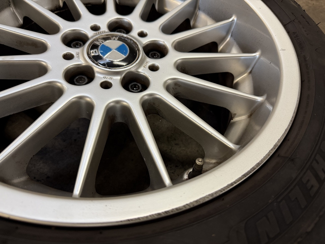STYLE 32 WHEELS RIMS 17X9 17X8 BMW E39 540i 530i 525i  1092962
