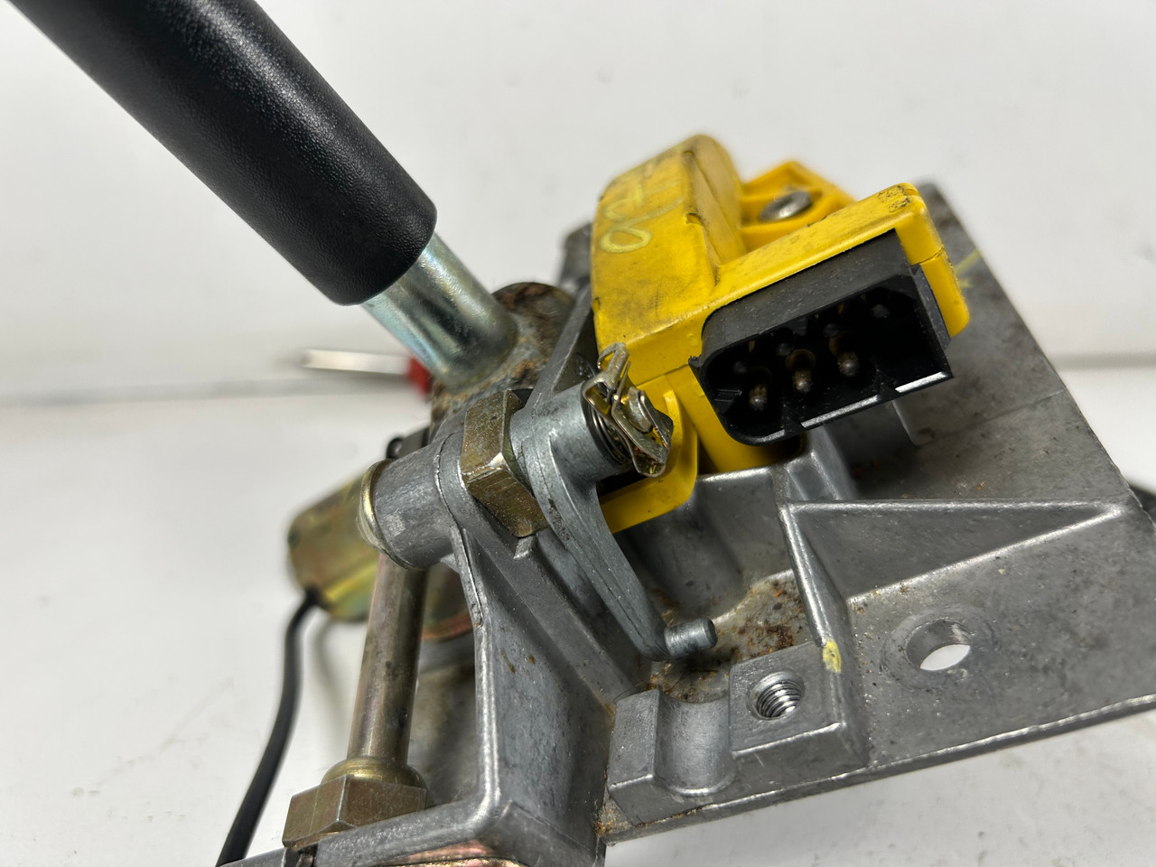 1994-96 BMW E36 328i 323i 318i TRANSMISSION GEAR SELECTOR SHIFTER 1422852