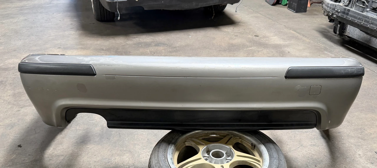 BMW E39 540i M TECH REAR BUMPER COVER 2498505