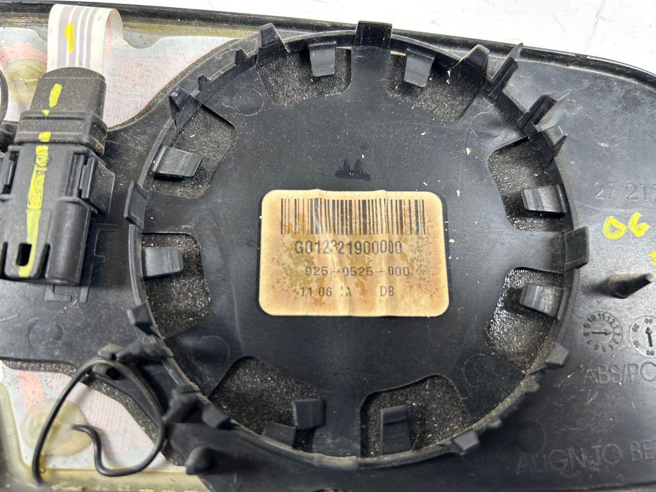 BMW E60 535i 530i 528i 525i DRIVER DOOR MIRROR GLASS 7168183