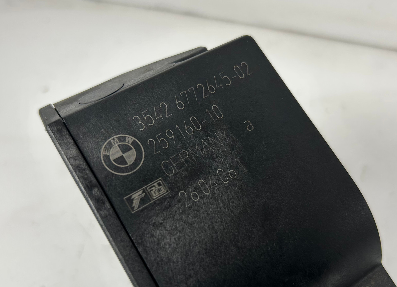 ELECTRIC GAS PEDAL BMW E60 5' E63 E64 6' E90 E92 3'  6772645