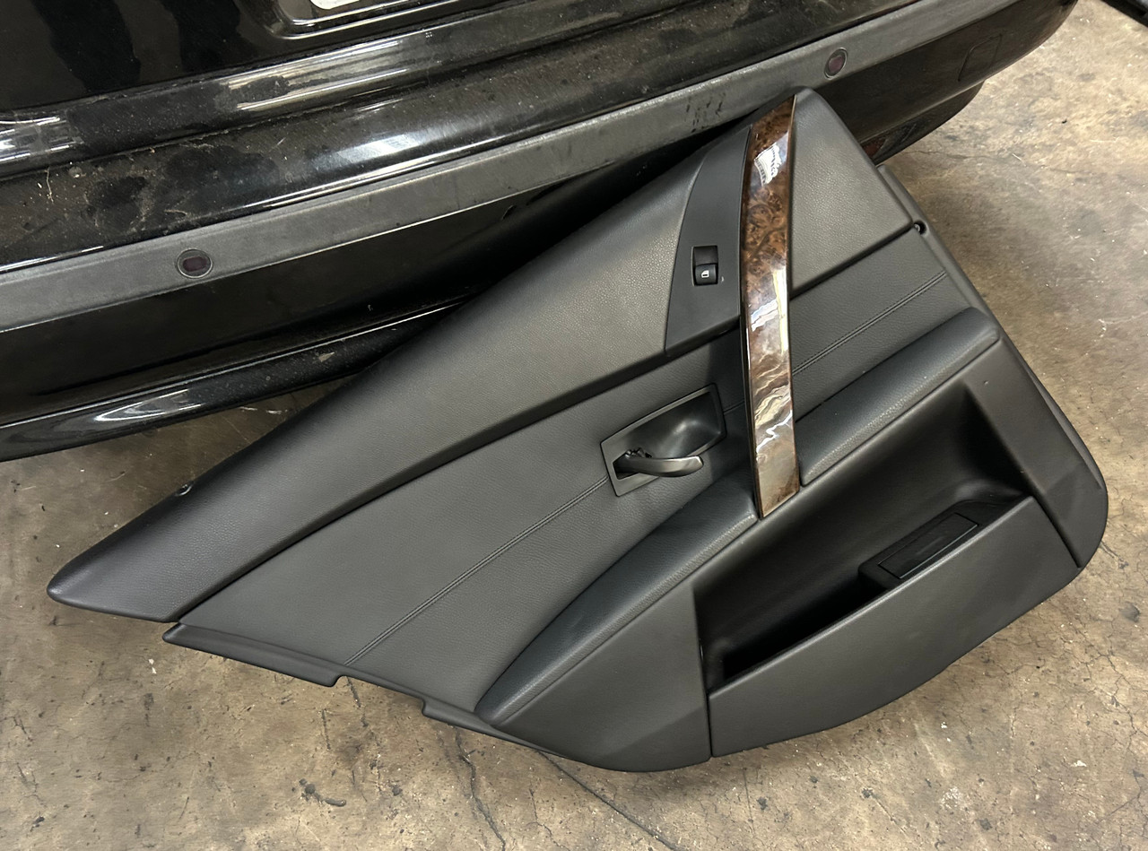 2004-07 BMW e60 550i 545i 530i 525i DRIVER REAR DOOR PANEL