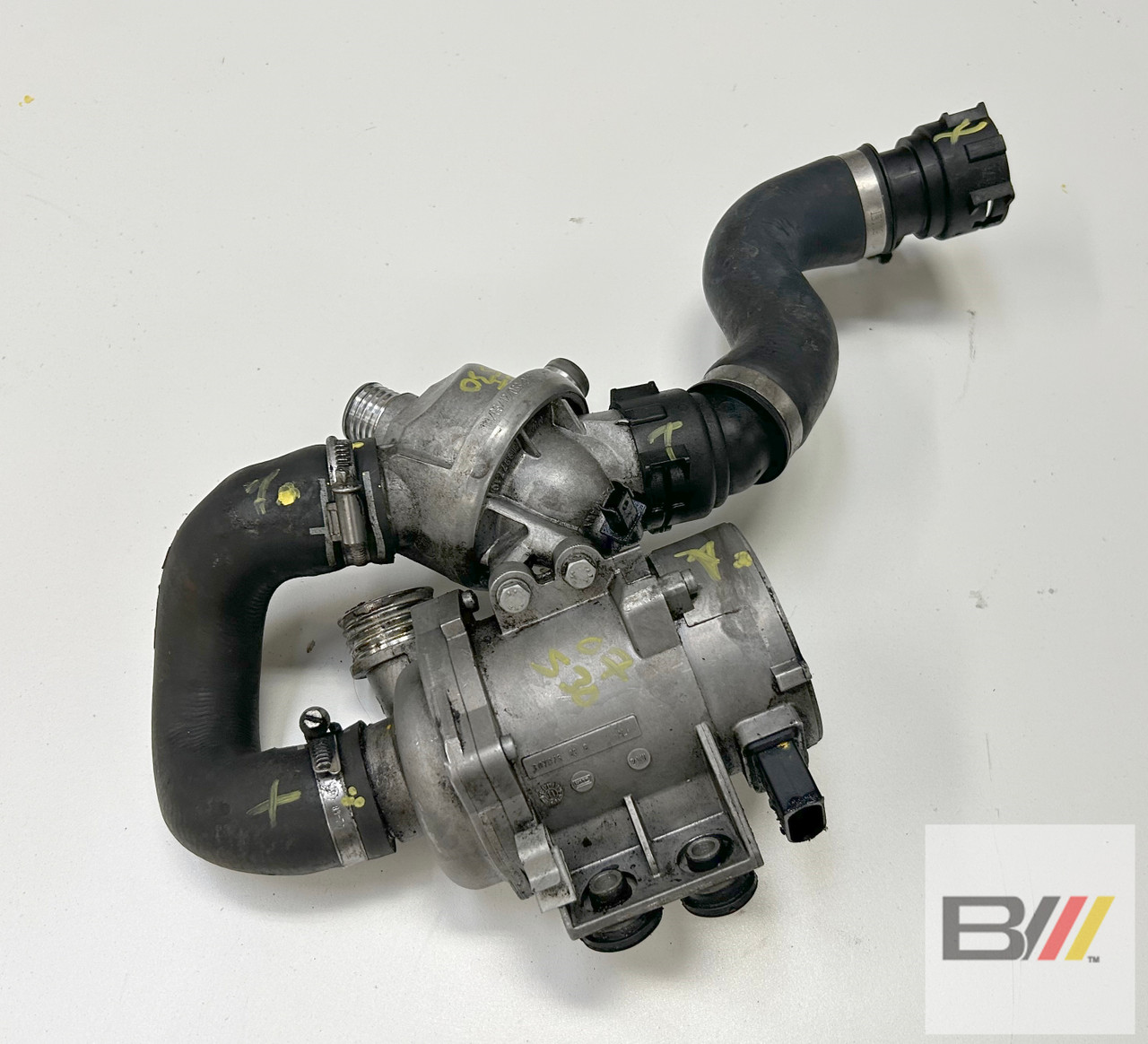 BMW 11.51 7 586 924 E60 5-series Coolant Electric Water Pump