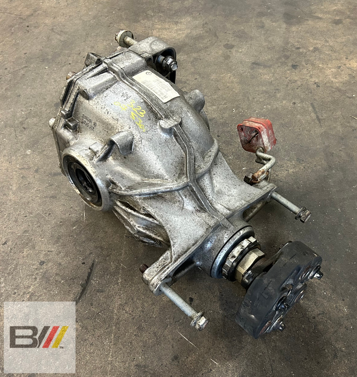 BMW F06 F10 5' F12 6' REAR DIFFERENTIAL AXLE CARRIER 3.23 7584444