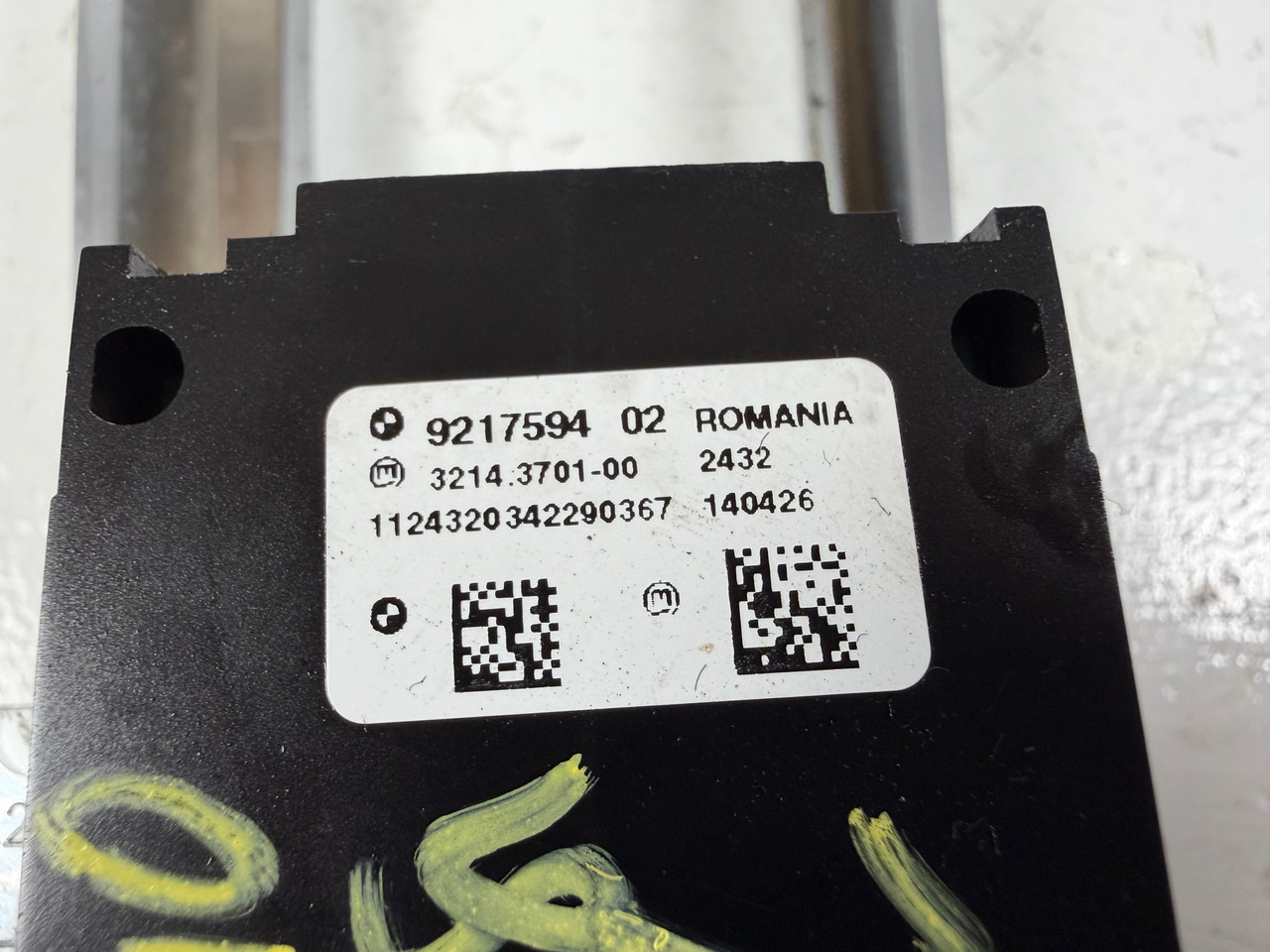 BMW F10 528i F12 6' F25 X3 ELECTRIC PARKING BRAKE SWITCH 9217594