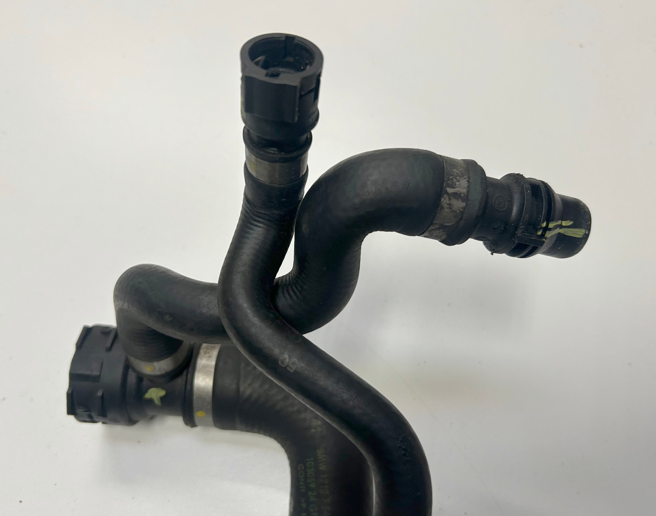 2004-10 BMW E60 530i 525i UPPER RADIATOR HOSE 7546064