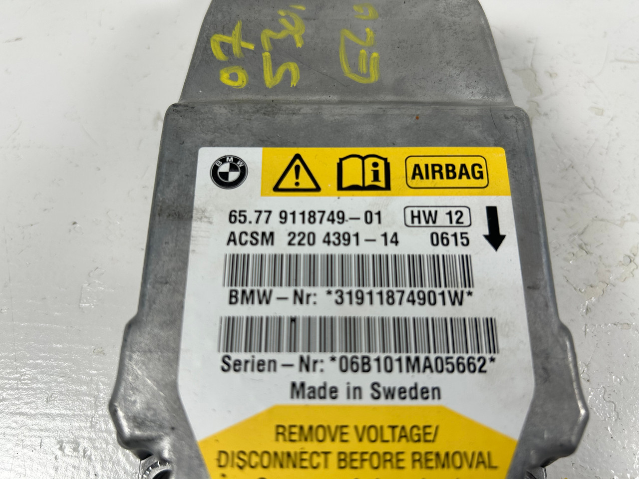 BMW e60 535i 530i 525i SAFETY CONTROL MODULE 9118749