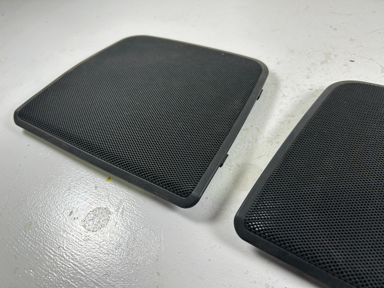 BMW E46 323 325 REAR DECK Hi Fi SPEAKER COVERS 8222943