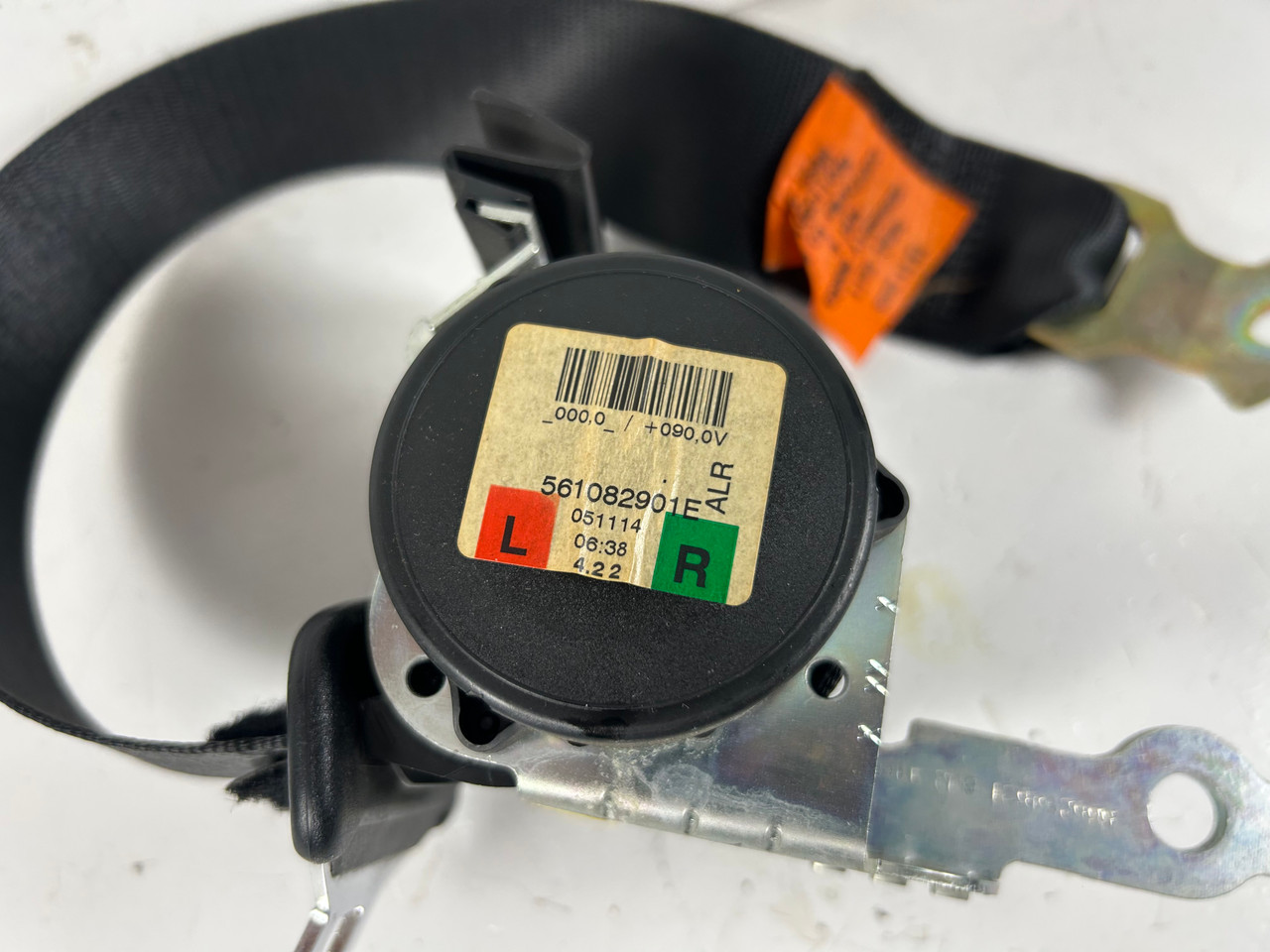 BMW E46 M3 330ci 325ci REAR SEAT BELT RETRACTOR 561082901