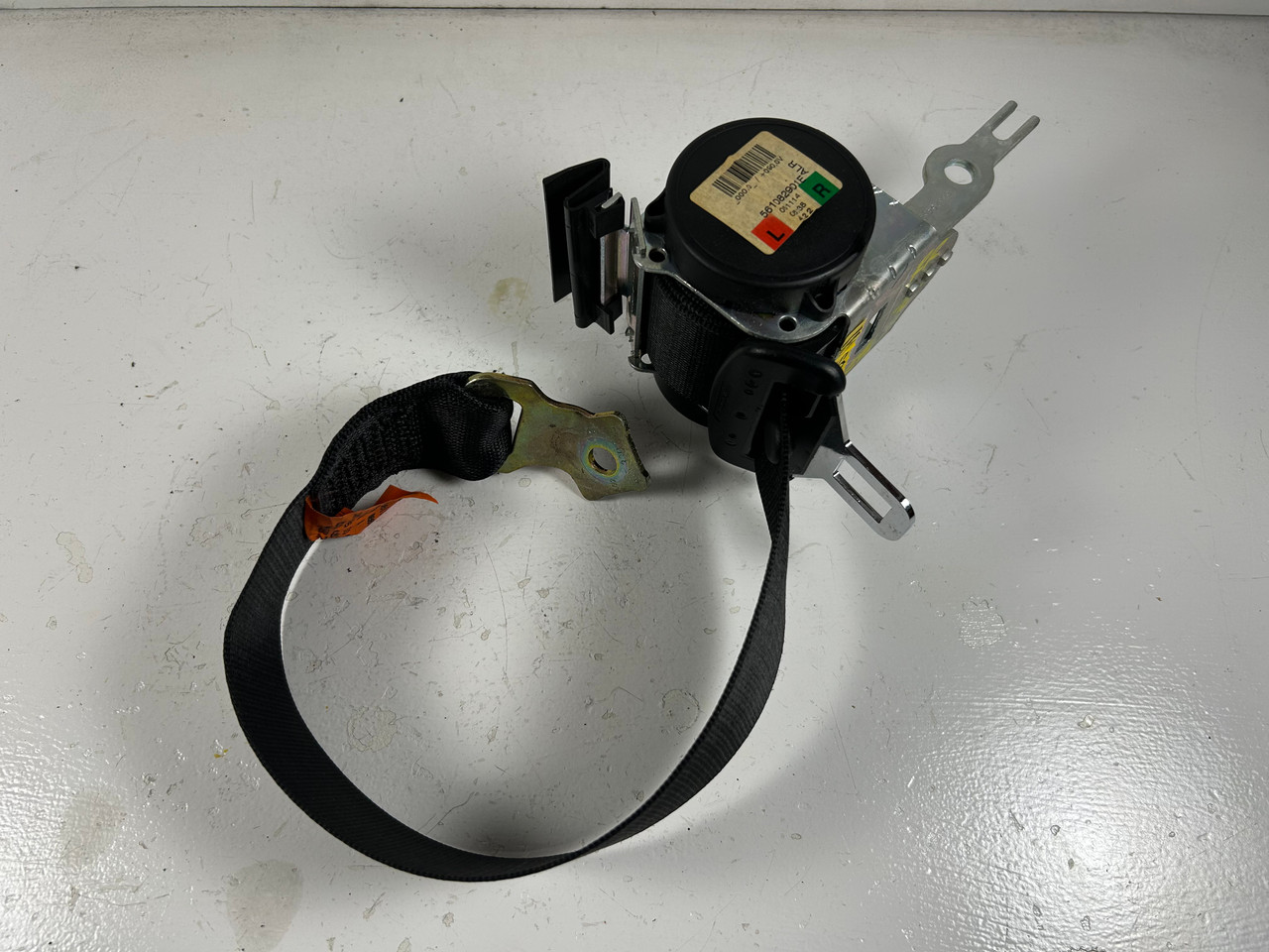 BMW E46 M3 330ci 325ci REAR SEAT BELT RETRACTOR 561082901