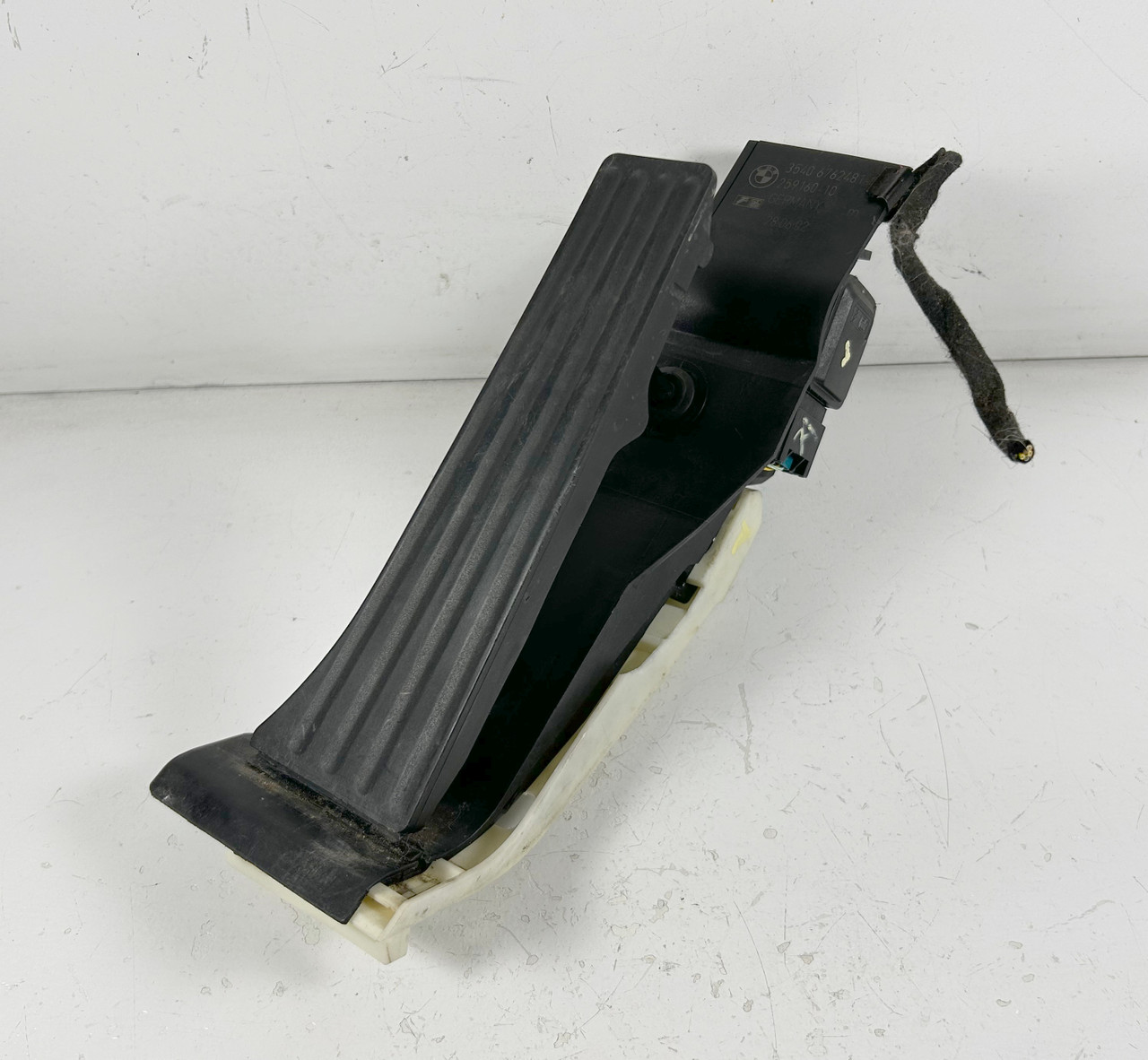 BMW E39 E46 ELECTRIC ACCELERATOR GAS PEDAL 6762481