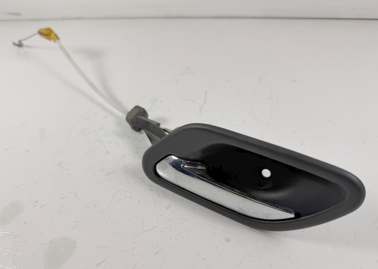 BMW DRIVER INTERIOR DOOR HANDLE E39 540i 528i 525i 8226049