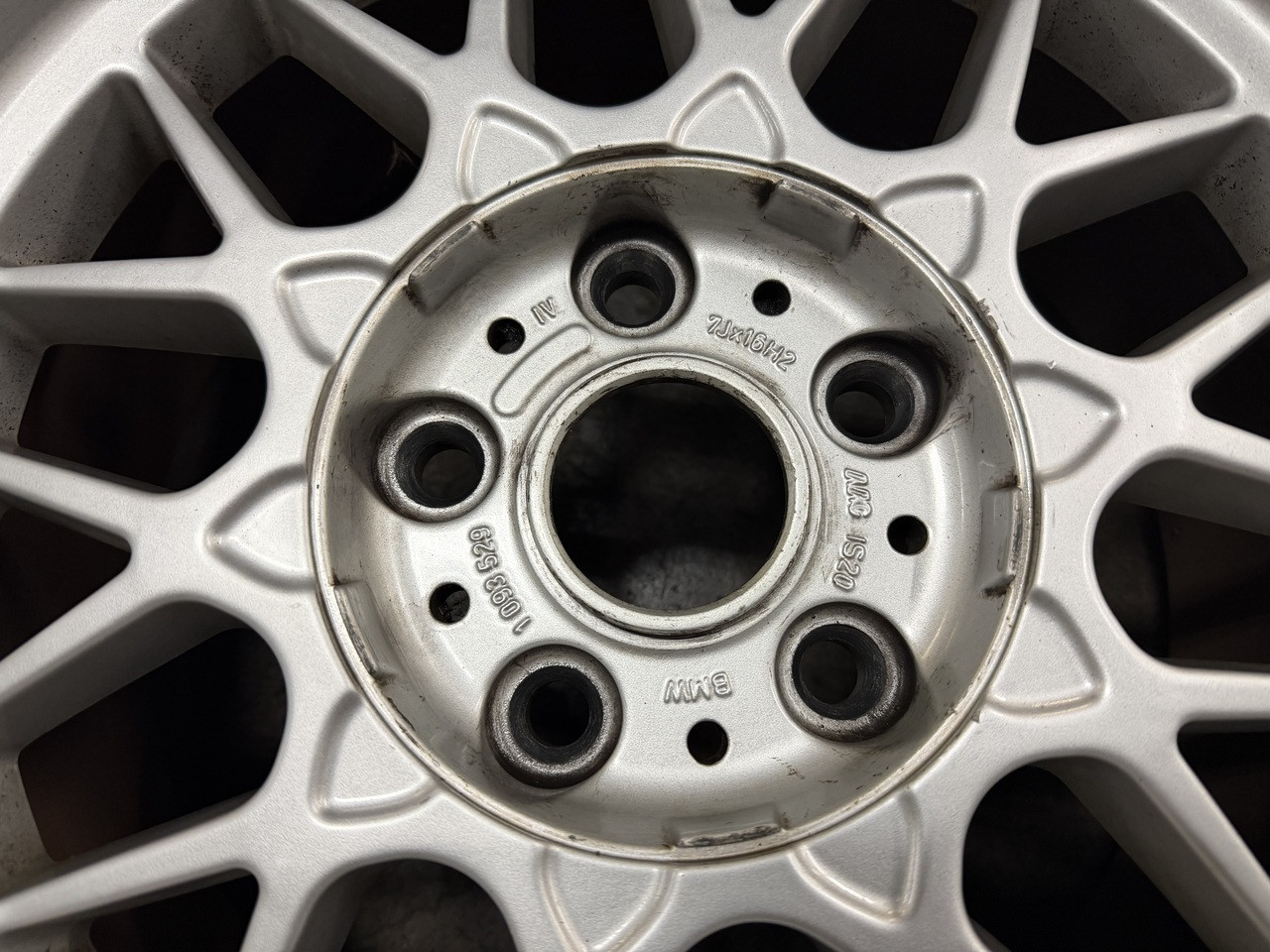 1996-03 BMW E39 5-SERIES 7 x 16 WHEELS RIMS 540i 530i 525i 1093529