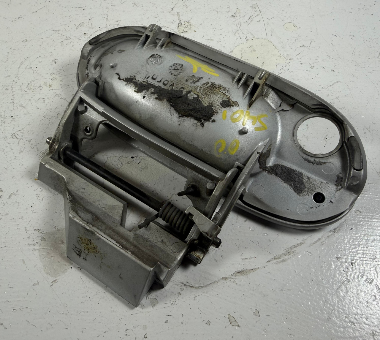 DRIVER FRONT EXTERIOR DOOR HANDLE BMW E39 M5 540i 530i 528i 525i 8245461