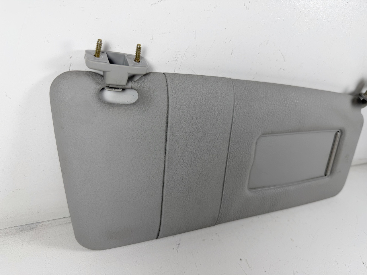 1997-03 BMW E39 5' PASSENGER VYNIL SUN VISOR 540i 530i 525i 8242556