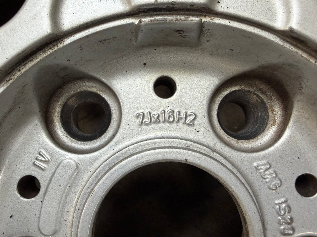 BMW E39 5-SERIES 7 x 16 WHEEL RIM 540i 530i 525i 1093529