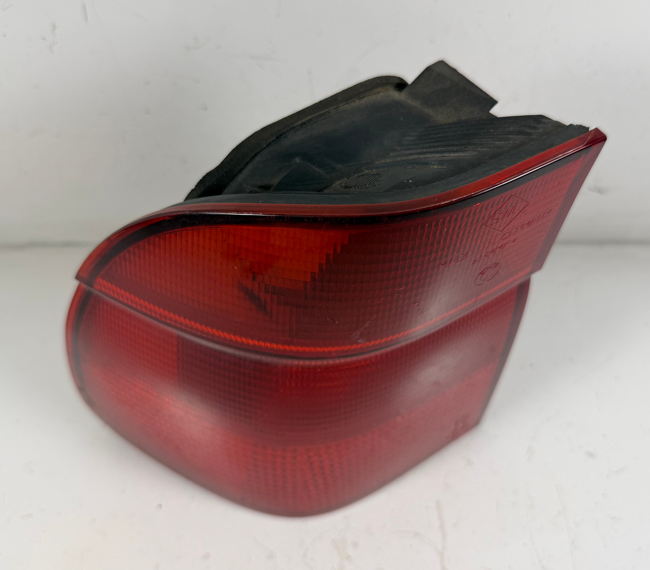 DRIVER LEFT REAR BRAKE LAMP 1999-00 BMW E39 540i 528i WAGON 8378659