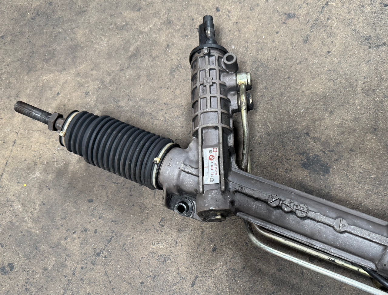 ZF Steering Rack and Pinion BMW E39 530i 528i 525i 1094311