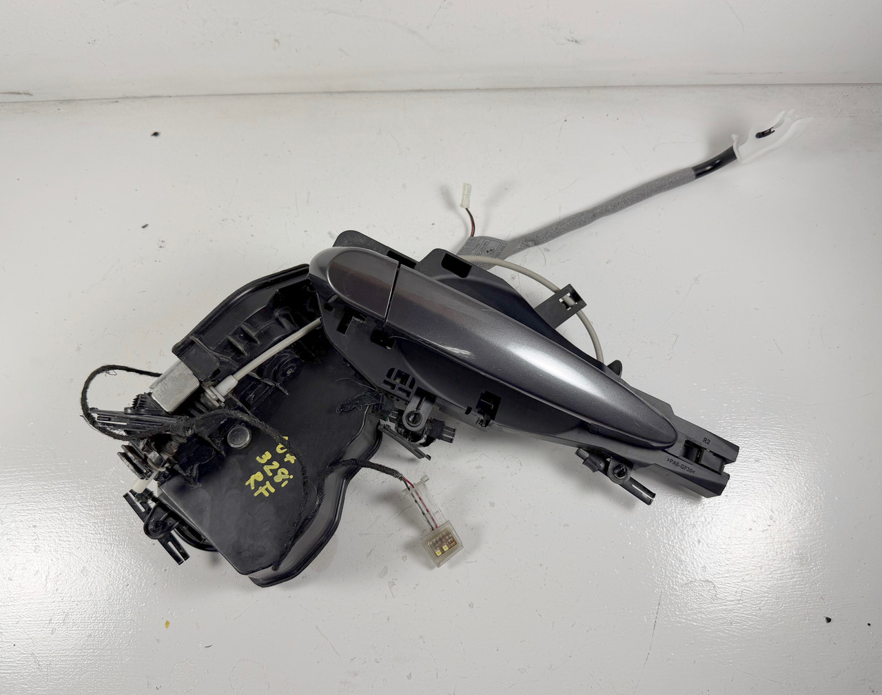 PASSENGER FRONT COMFORT DOOR EXTERIOR HANDLE 2006-08 BMW E90 335i 328i