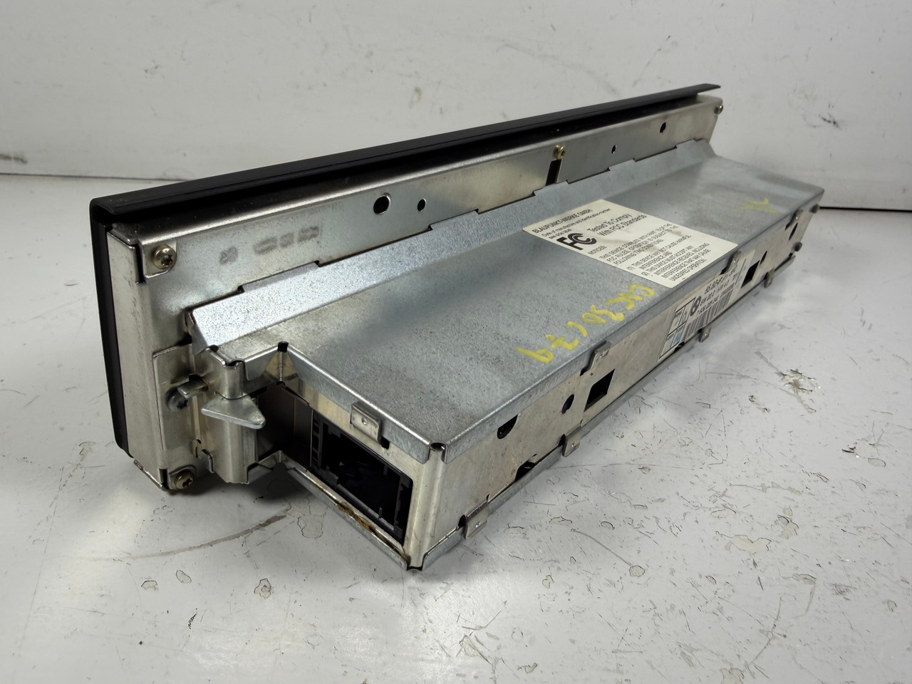 Multi Information Display Radio MID BMW E39 540i 530i 528i  525i 6914590