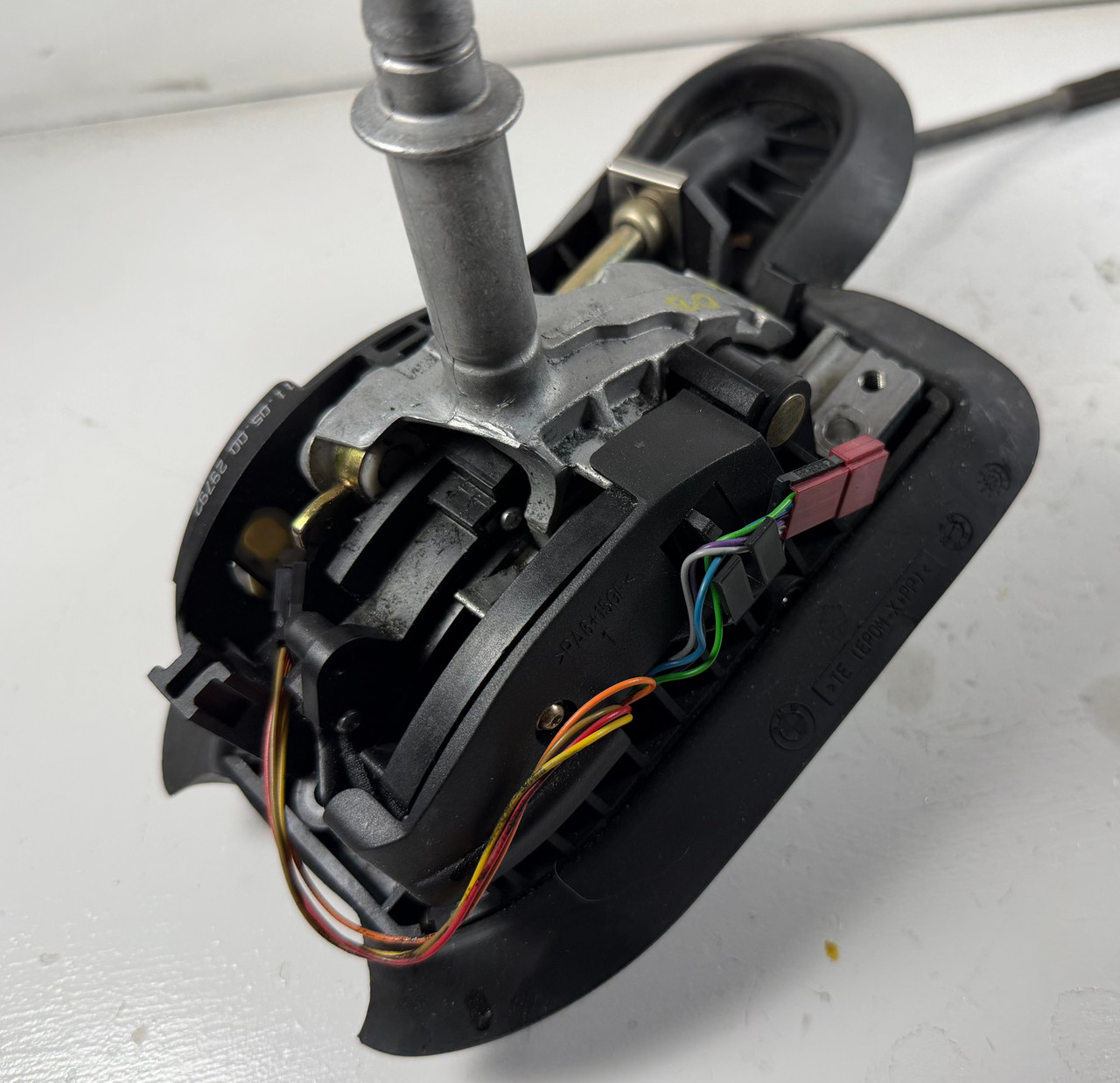 AUTOMATIC TRANSMISSION GEAR SELECTOR 1999-03 BMW E39 530i 528i 525i 1423984