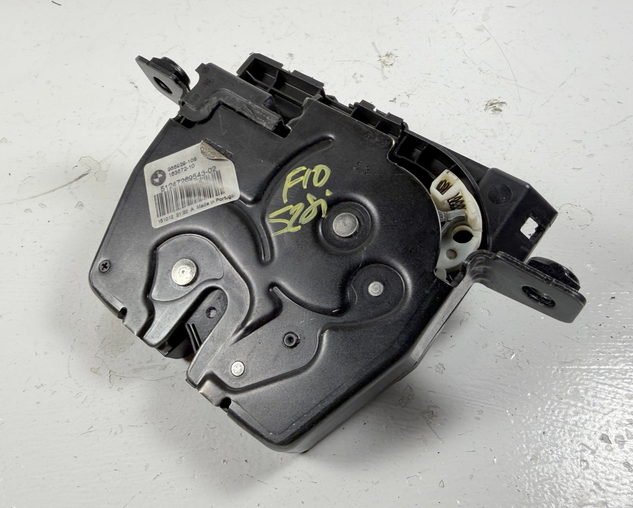 TRUNK LOCK LATCH BMW F10 550i 535i 525i 966929