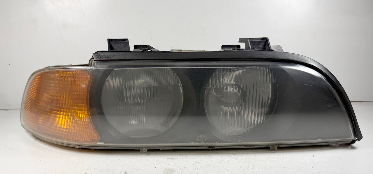 1997-00 BMW e39 540i 528i PASSENGER HALOGEN HEADLIGHT 8362526