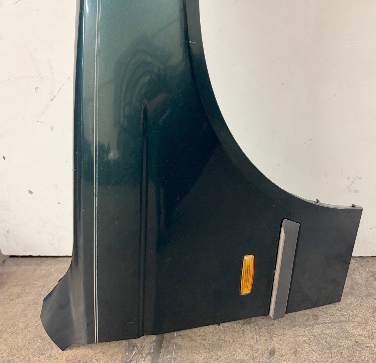 PASSENGER FENDER OXFORDGRUN BMW E39 M5 540i 530i 528i 525i 8162134