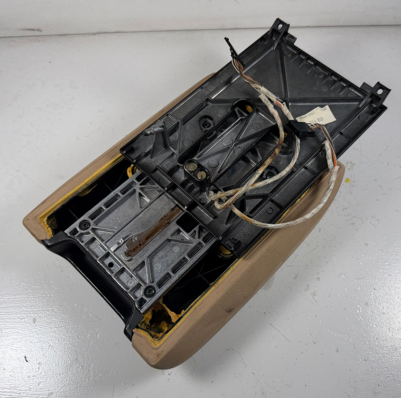 Center Console Armrest Arm Rest BMW E39 540i 530i 525i