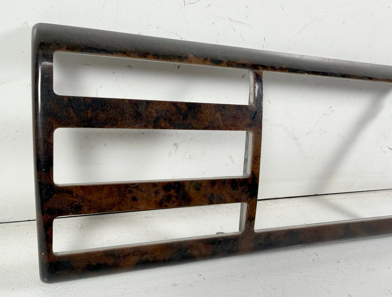 DASH RADIO MONITOR WOOD TRIM BMW E38 740iL 750iL 8360706