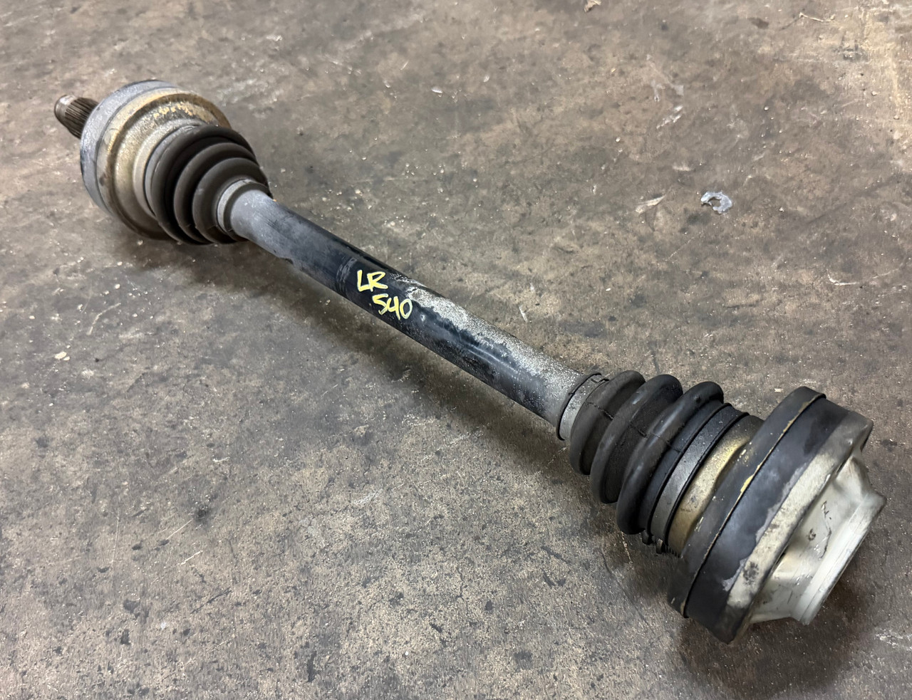 DRIVER LEFT REAR CV AXLE SHAFT BMW e39 540i 1229512