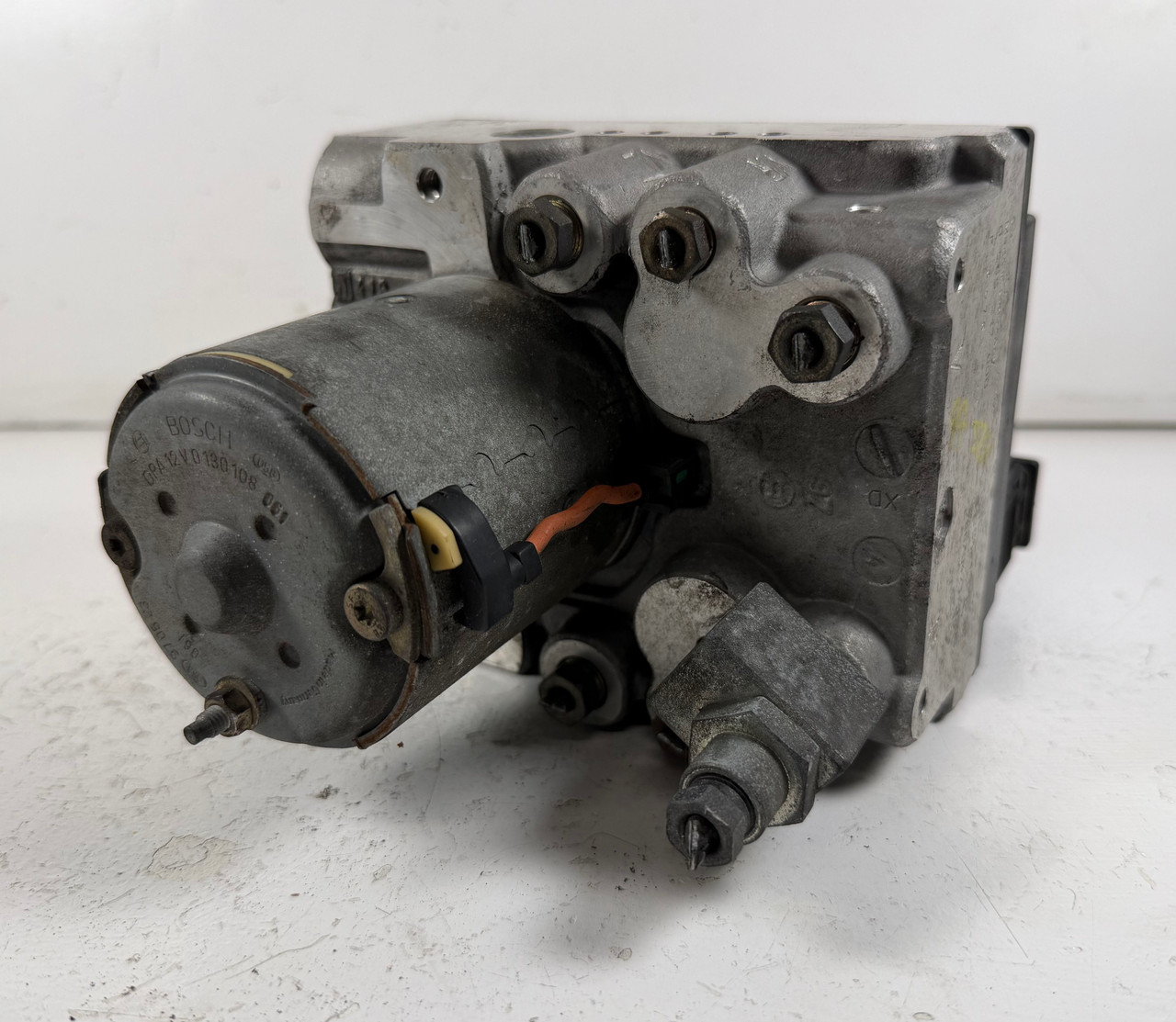 1997-98 BMW E39 540i 528i ABS HYDRAULIC BLOCK 1090810