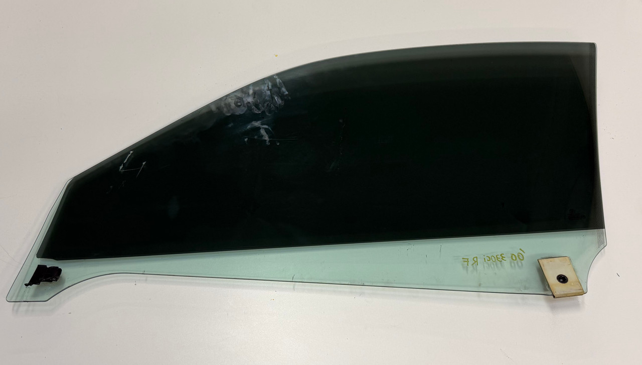 PASSENGER FRONT DOOR WINDOW GLASS BMW E46 M3 330ci 325ci