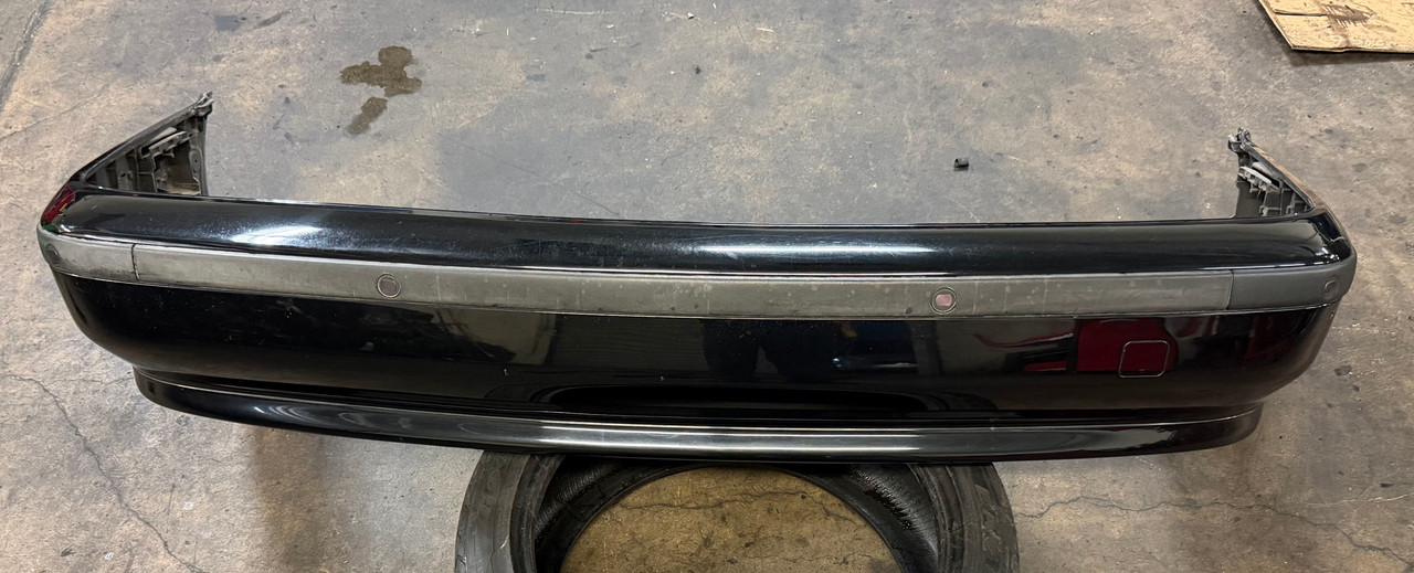 REAR BUMPER COVER W/ PDC SENSORS BMW E39 530i 540i 525i 8159367
