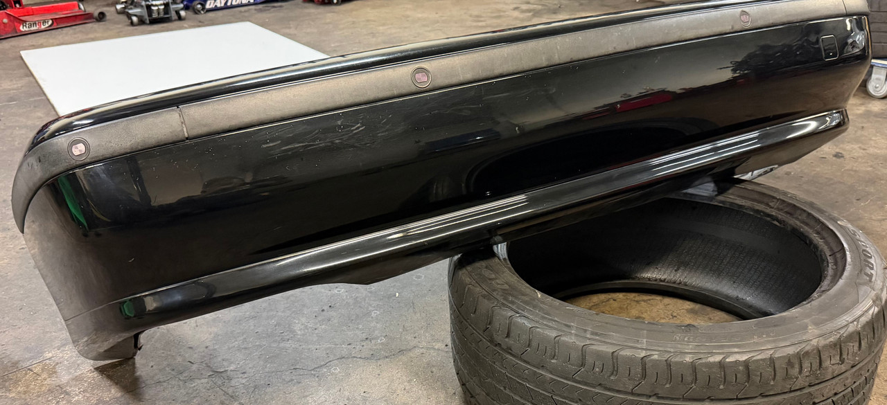 REAR BUMPER COVER W/ PDC SENSORS BMW E39 530i 540i 525i 8159367