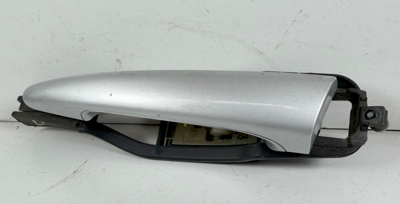 DRIVER FRONT OUTSIDE DOOR HANDLE 1999-00 BMW E46 330 328 323