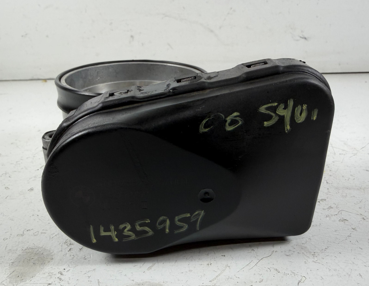 M62tu ENGINE THROTTLE BODY BMW E38 740i E39 540i 1435959