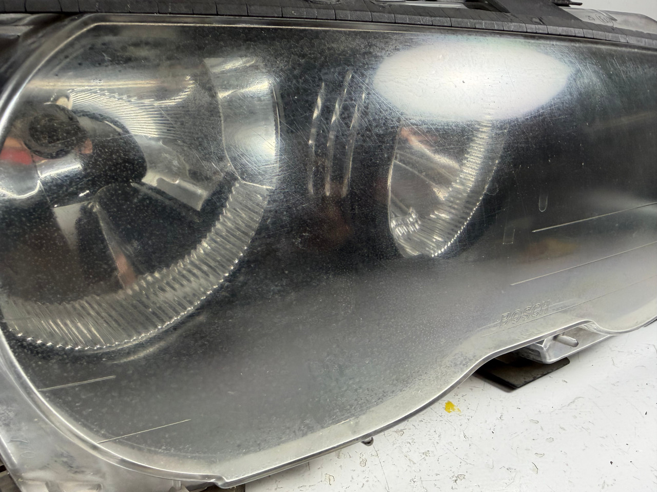2002-03 BMW E46 330ci 325ci Passenger Halogen Headlight 6919644