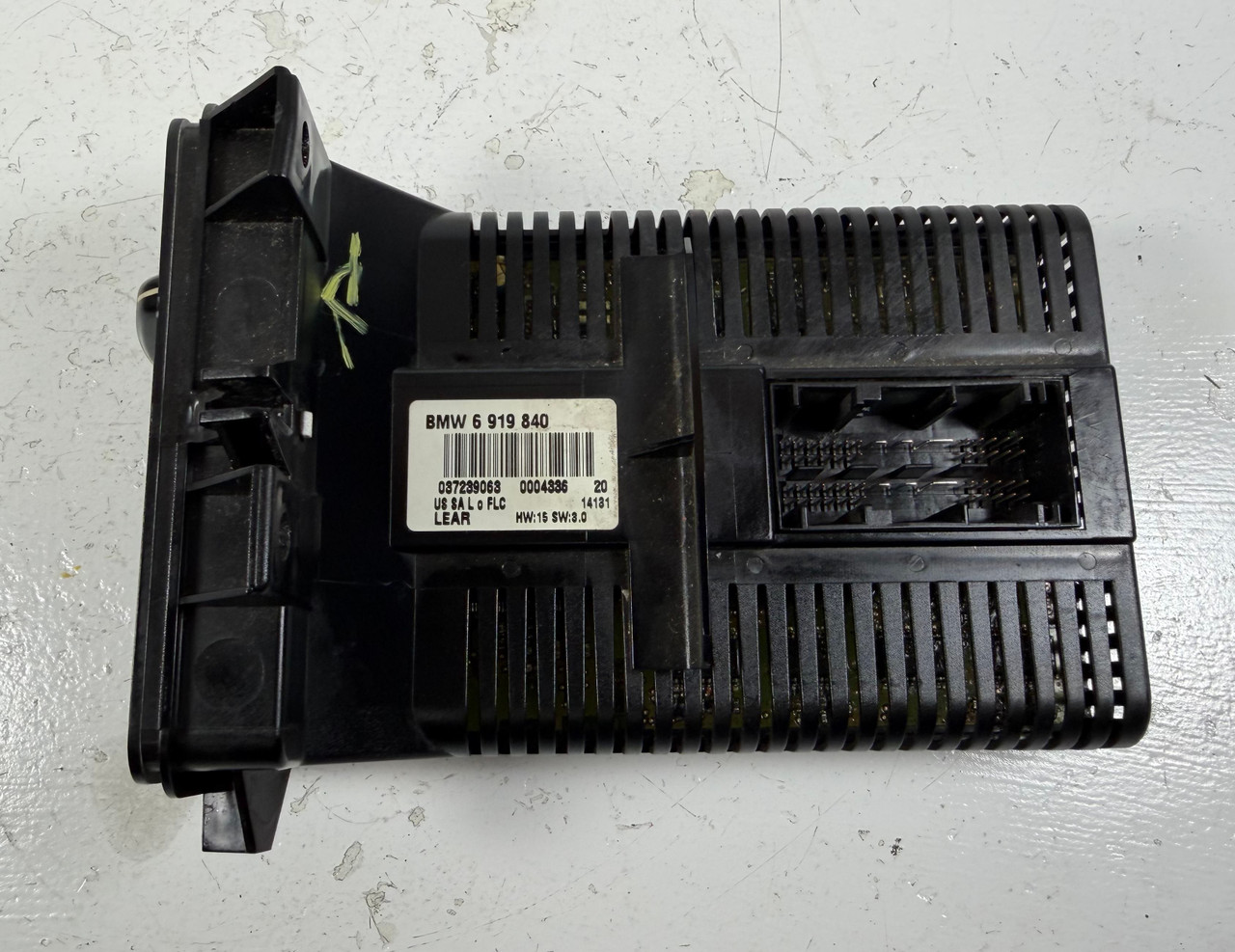 BMW E46 330 325 Headlight Control Module LCM 6919840