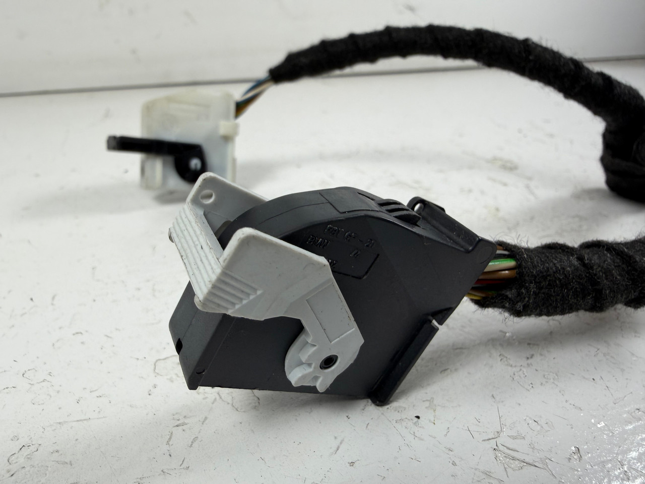 DASH SPEEDOMETER CLUSTER WIRE HARNESS CONNECTORS BMW E46 330 325