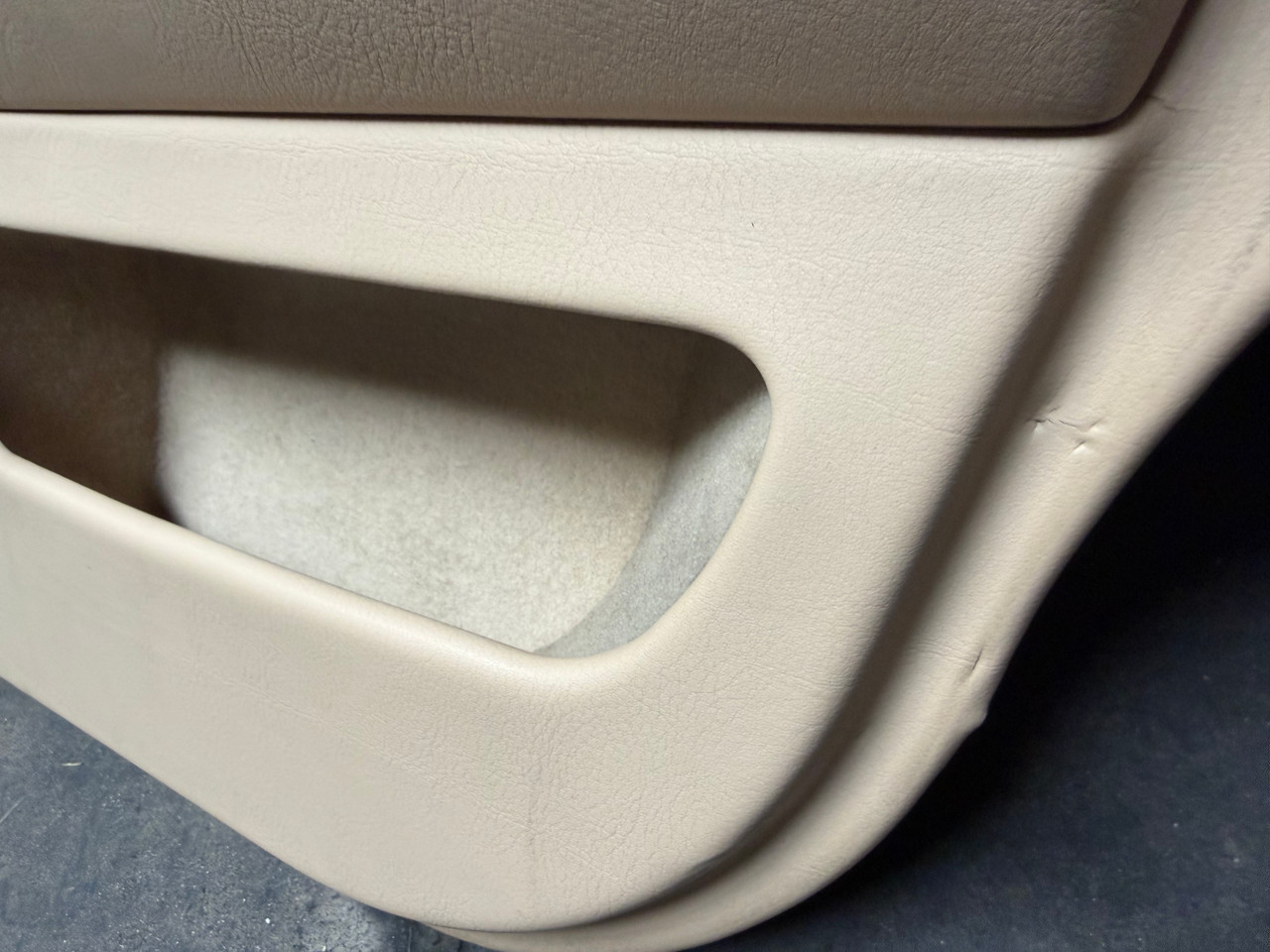 PASSENGER FRONT DOOR CARD PANEL BMW E39 540i 530i 525i