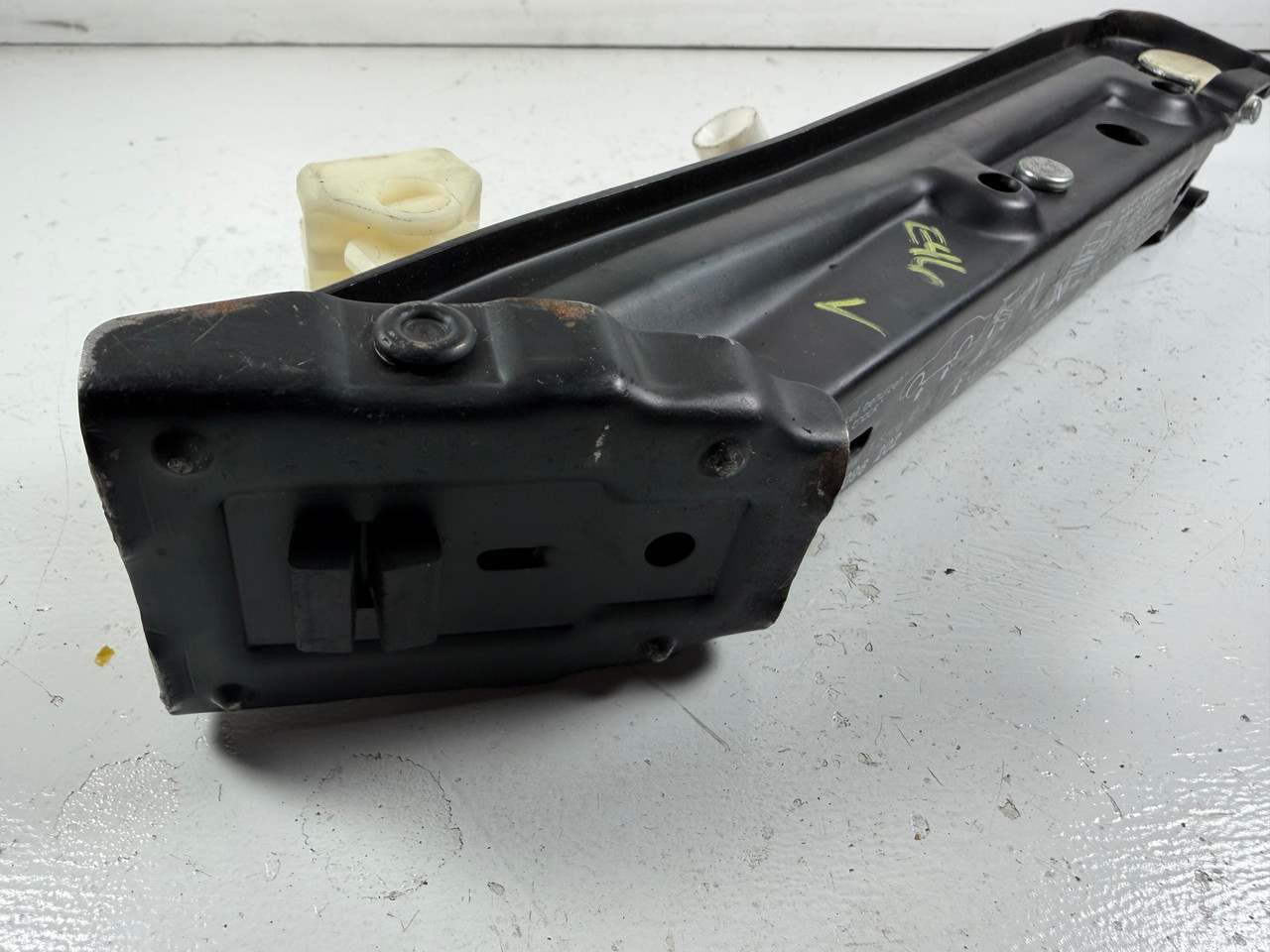 BMW E46 M3 330 325 CAR FLOOR LIFT JACK 1096202