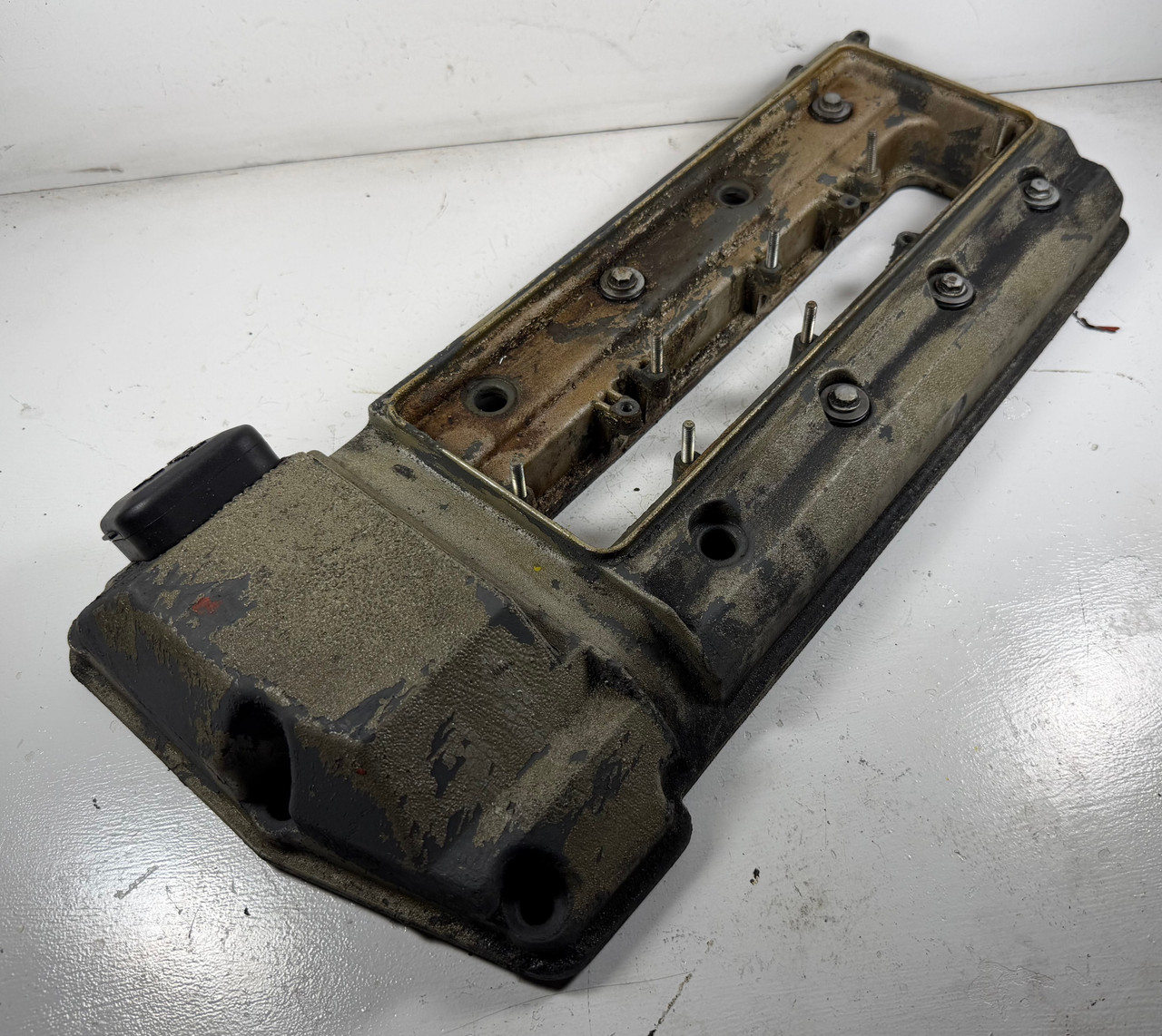 DRIVER LEFT VALVE COVER BANK 2 1999-03 BMW E39 540i 1703175