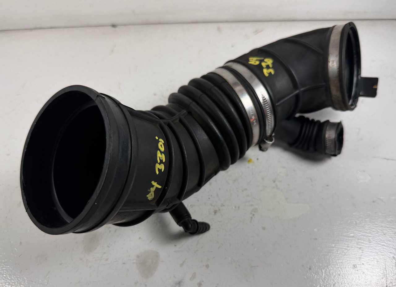 BMW E46 330 MASS AIR FLOW METER INTAKE BOOT TUBE 1438761